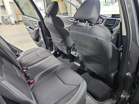 Used 2022 Subaru Forester Premium AWD/4WD image 11