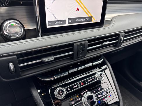 Certified 2022 Lincoln Corsair AWD w/ Premium Package image 21