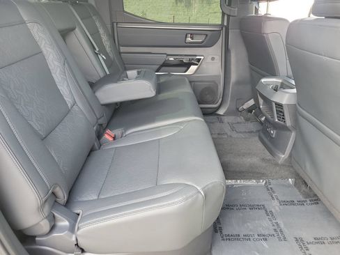 Used 2025 Toyota Tundra Limited AWD/4WD image 23