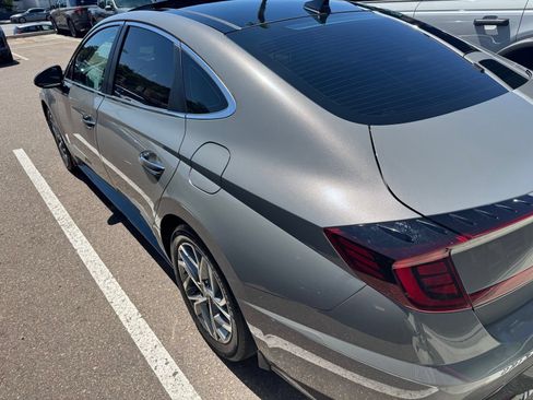 Used 2023 Hyundai Sonata SEL w/ Convenience Package FWD image 4