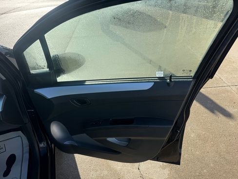 Used 2015 Chevrolet Spark LT image 14