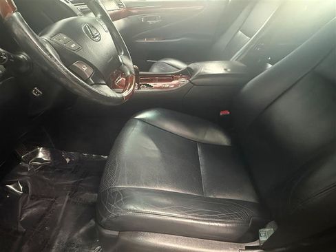 Used 2008 Lexus LS 460 RWD image 9