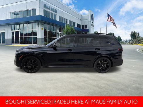 Used 2023 BMW X7 M60i AWD/4WD image 7