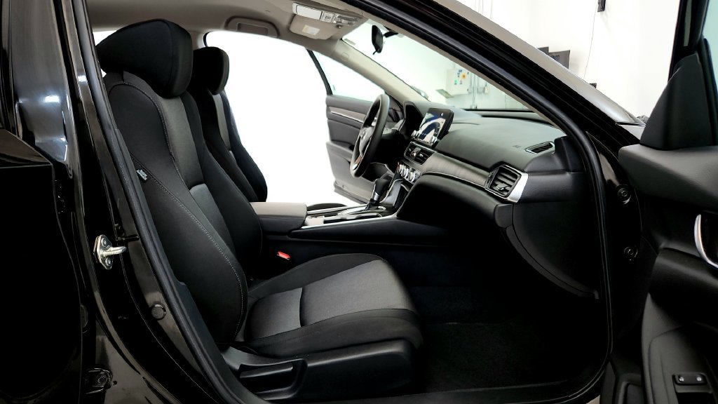 Used 2020 Honda Accord LX image 16