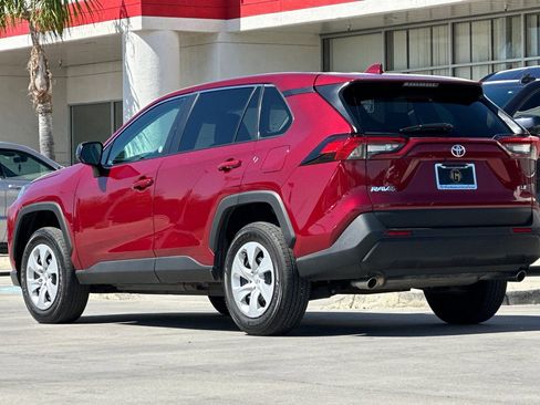 Used 2025 Toyota RAV4 LE FWD image 4