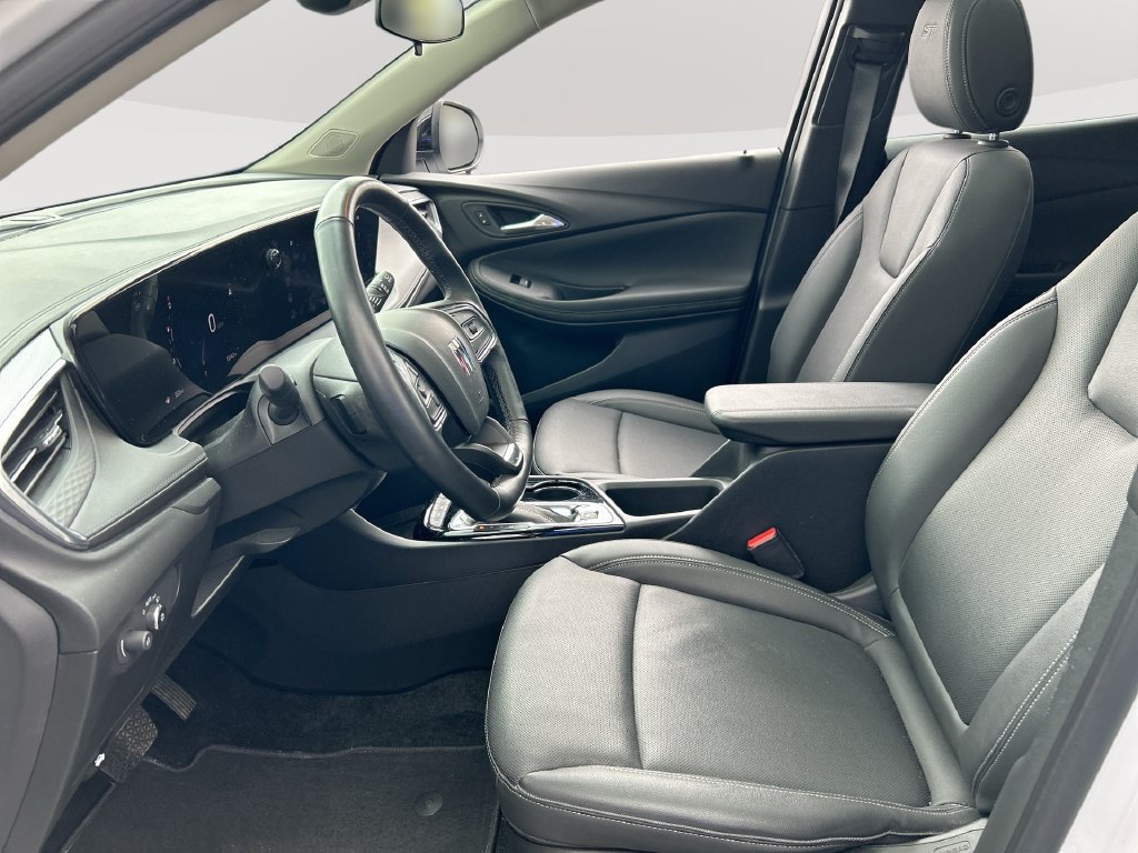 Used 2024 Buick Encore GX Sport Touring w/ Experience Buick Package AWD/4WD image 23