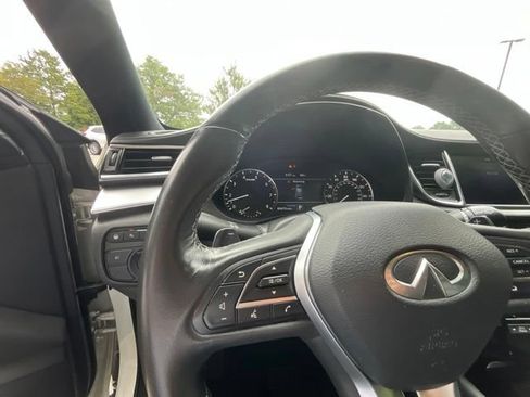 Used 2021 INFINITI QX50 Luxe w/ Appearance Package AWD/4WD image 25
