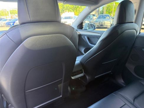 Used 2022 Tesla Model Y Performance AWD/4WD image 39