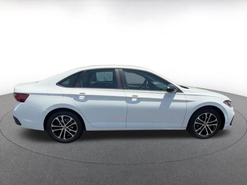 Used 2025 Volkswagen Jetta Sport FWD image 16