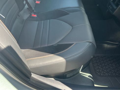 Used 2022 Toyota Avalon XSE FWD image 22