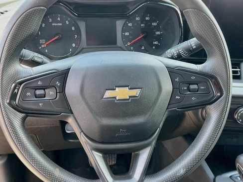 Used 2024 Chevrolet Trax LS FWD image 11
