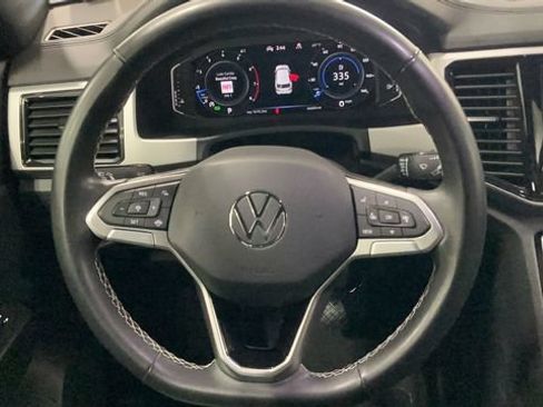 Used 2022 Volkswagen Atlas Cross Sport SE AWD/4WD image 16