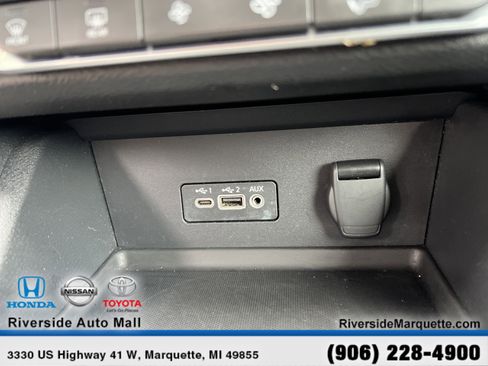 Used 2021 Nissan Sentra SV image 17