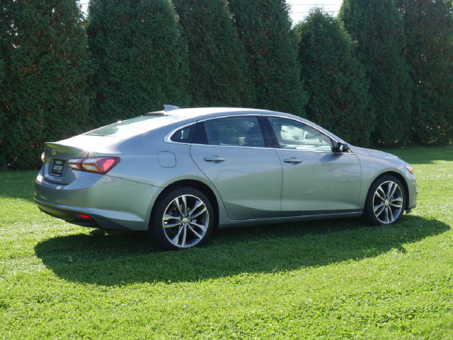 Used 2023 Chevrolet Malibu LT FWD image 12