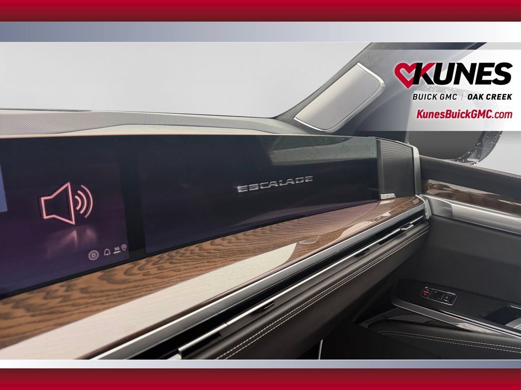 Used 2026 Cadillac Escalade Platinum Sport w/ LPO, Floor Liner Package AWD/4WD image 27