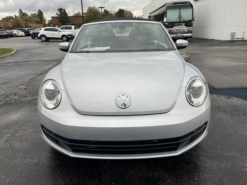 Used 2016 Volkswagen Beetle 1.8T S w/ Lighting Package image 2