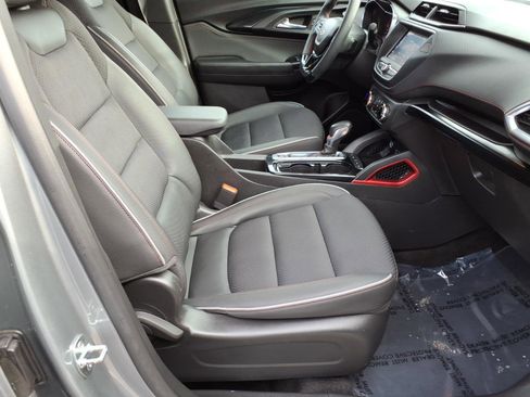 Used 2023 Chevrolet TrailBlazer RS image 10