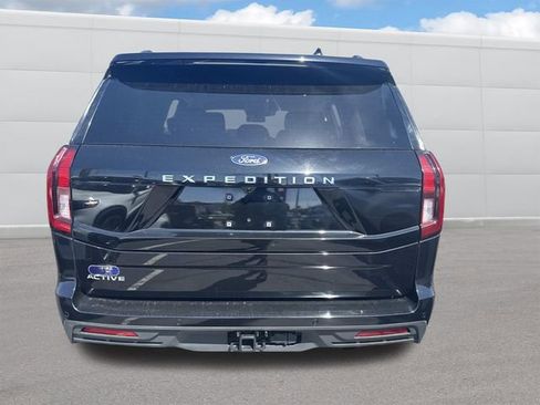 Used 2025 Ford Expedition Active AWD/4WD image 4