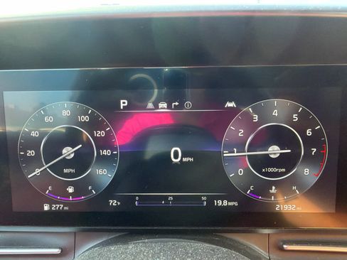 Used 2024 Kia Carnival SX Prestige image 24