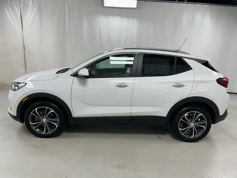 Certified 2022 Buick Encore GX Select FWD image 8