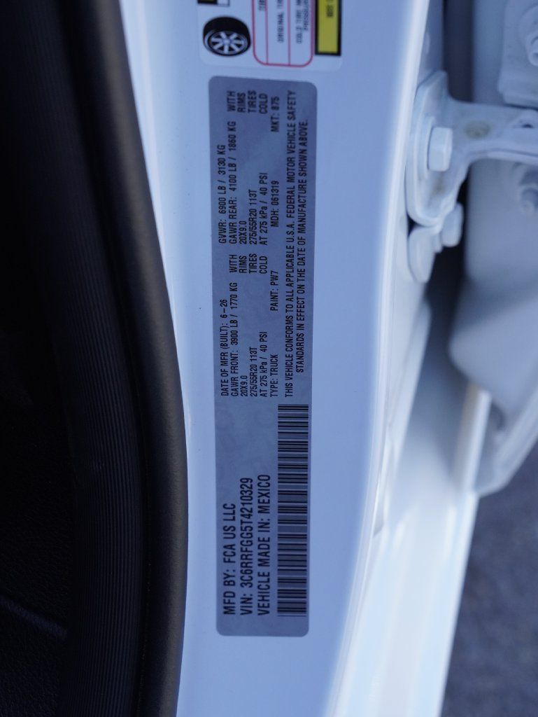 New 2026 RAM 1500 Express AWD/4WD image 36
