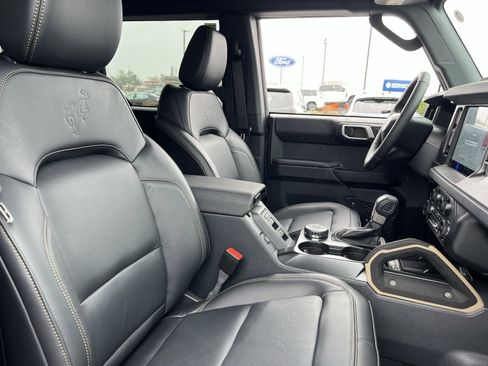 New 2026 Ford Bronco Badlands AWD/4WD image 25