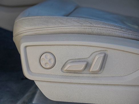 Used 2018 Audi Q5 2.0T Premium Plus w/ Premium Plus Package image 25