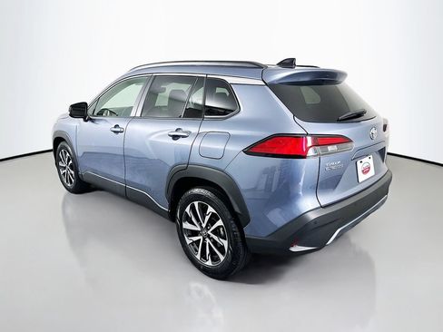 Certified 2025 Toyota Corolla Cross XLE FWD image 7