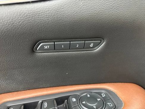 Used 2020 Cadillac XT5 Premium Luxury AWD/4WD image 27