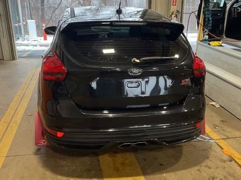 Used 2015 Ford Focus ST w/ Equipment Group 401A image 4