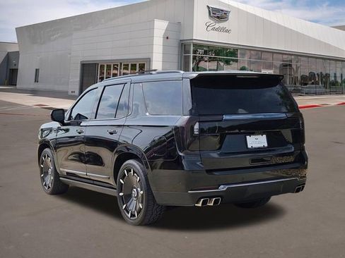 Used 2025 GMC Yukon Denali Ultimate w/ LPO, Floor Liner Package image 4