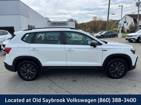Certified 2022 Volkswagen Taos S AWD/4WD image 4