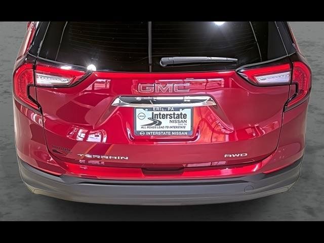 Used 2024 GMC Terrain SLE w/ Driver Convenience Package AWD/4WD image 12