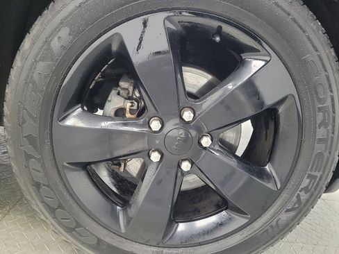 Used 2014 Jeep Grand Cherokee Altitude image 31