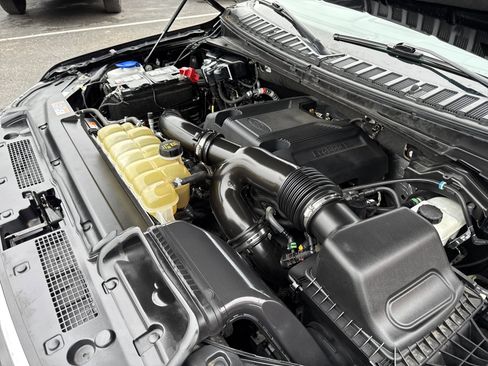 Used 2020 Ford Expedition Limited w/ Equipment Group 303A AWD/4WD image 19