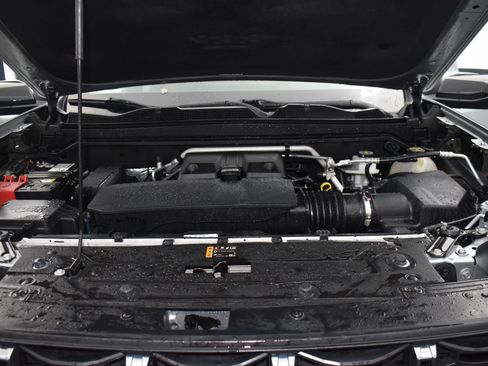 Used 2024 GMC Canyon AT4 w/ LPO, Skid Plate Package image 24