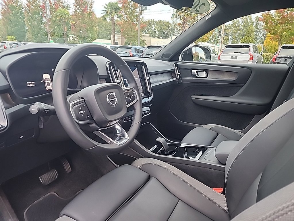 Certified 2023 Volvo XC40 Recharge Plus AWD/4WD image 11