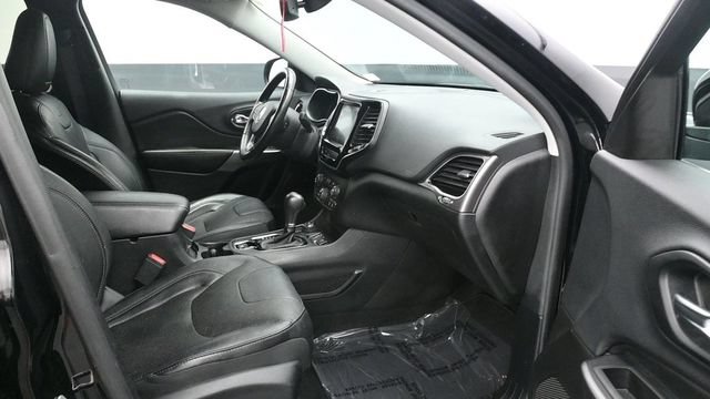 Used 2019 Jeep Cherokee Limited AWD/4WD image 10