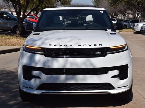 Used 2024 Land Rover Range Rover Sport Dynamic SE image 3