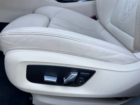 Used 2023 BMW 530i w/ Premium Package image 14