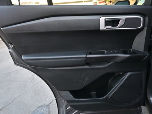 Used 2021 Ford Explorer 4WD image 42