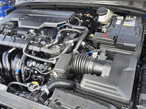 Used 2026 Hyundai Elantra SE FWD image 18