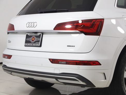 Used 2023 Audi Q5 2.0T Premium w/ Convenience Package AWD/4WD image 41