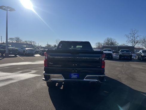 Certified 2022 Chevrolet Silverado 1500 LT image 9