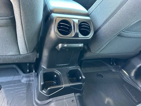 Used 2024 Jeep Wrangler Unlimited Sport AWD/4WD image 22