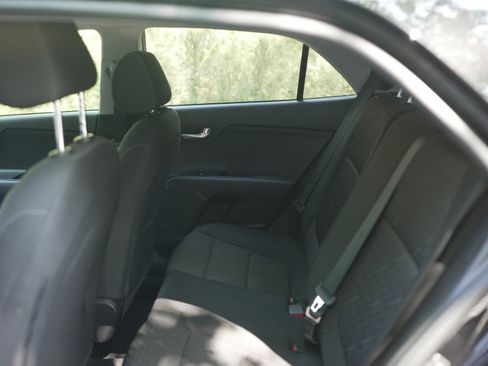 Used 2023 Kia Rio S image 22