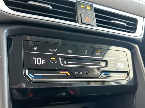 New 2026 Volkswagen Taos SE image 30