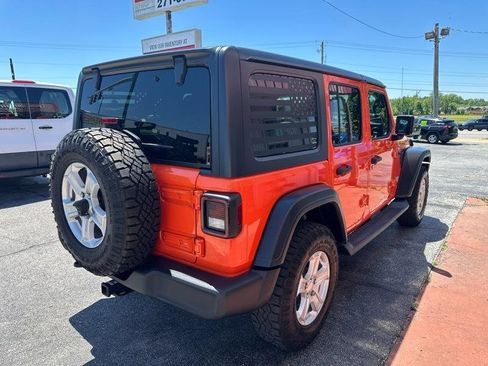 Used 2018 Jeep Wrangler Unlimited Sport S AWD/4WD image 8