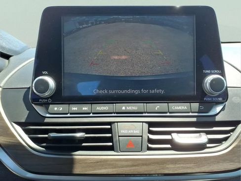Used 2023 Nissan Altima 2.5 SV FWD image 19