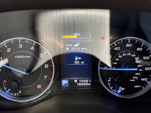 Used 2022 Subaru Ascent Limited w/ Technology Package AWD/4WD image 8